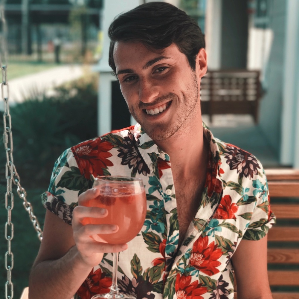 Meet your Posher, Tom